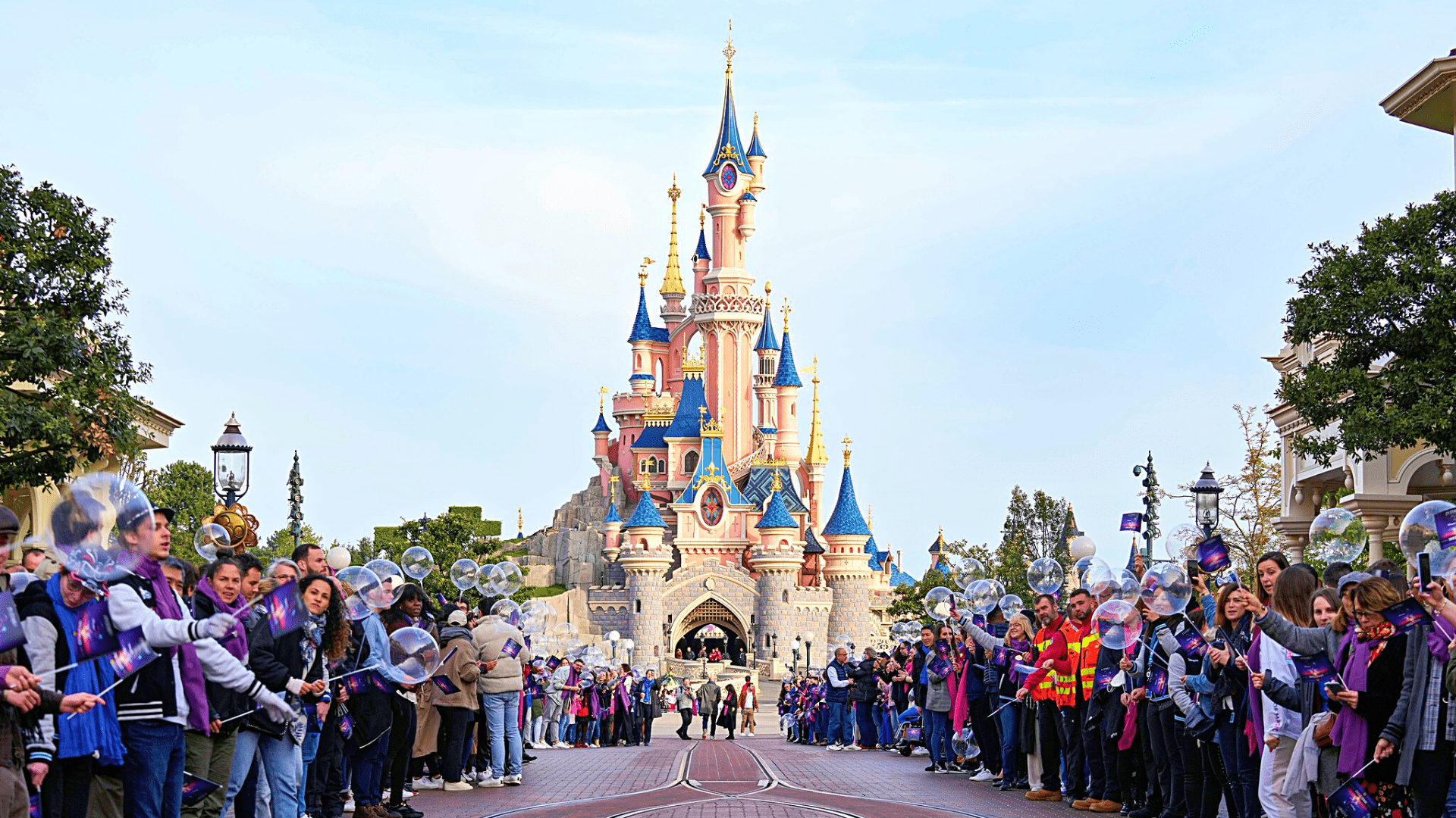 Luxurious Paris - Eiffel - Disney